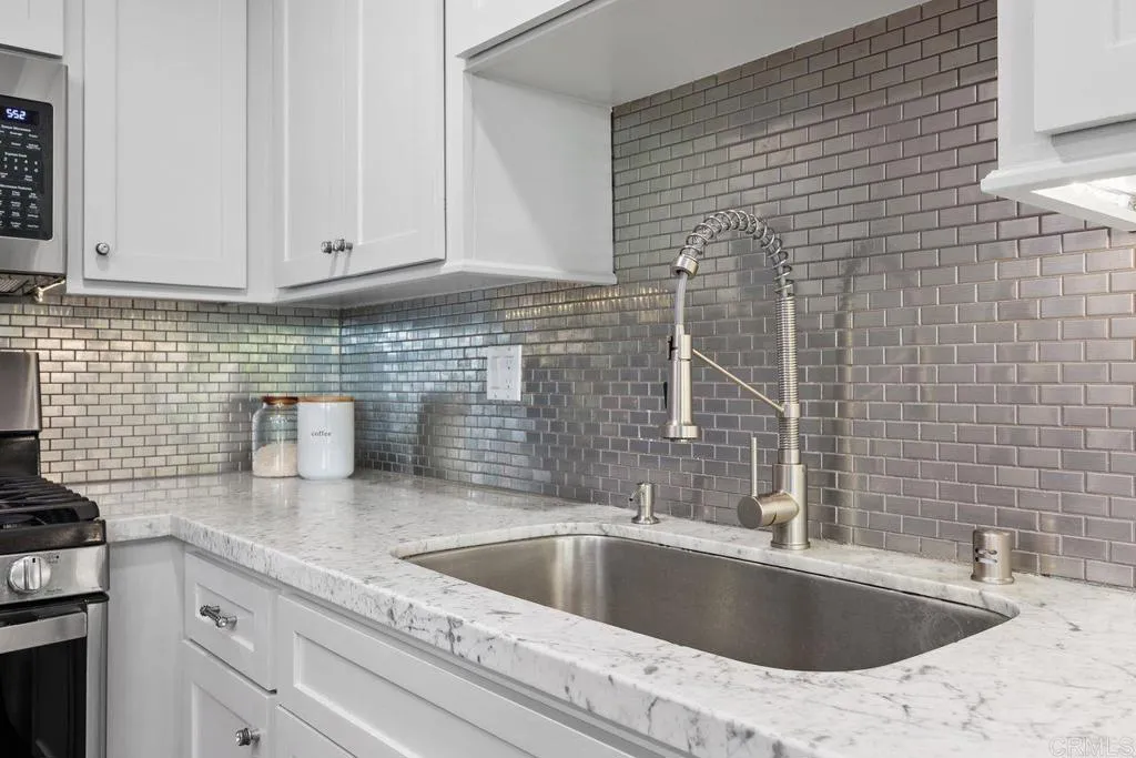 https://cdn.realtyfeed.com/cdn/127/306560529/208d7647b46a8a5100354220f81c992e.webp