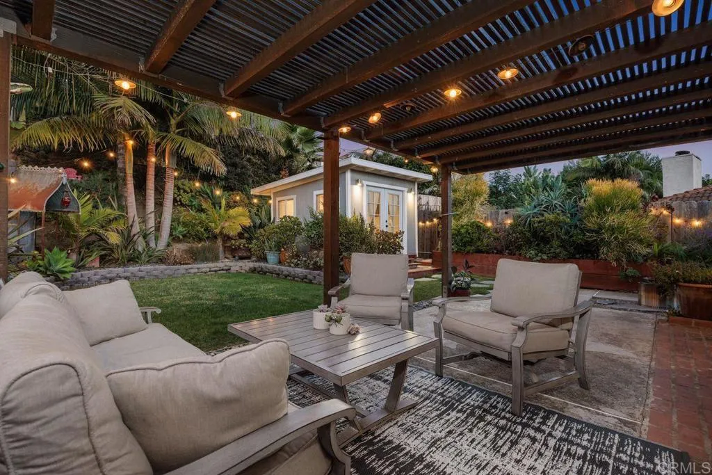 https://cdn.realtyfeed.com/cdn/127/306560529/6f807b7c44a35cc37af3e1020c978f1e.webp
