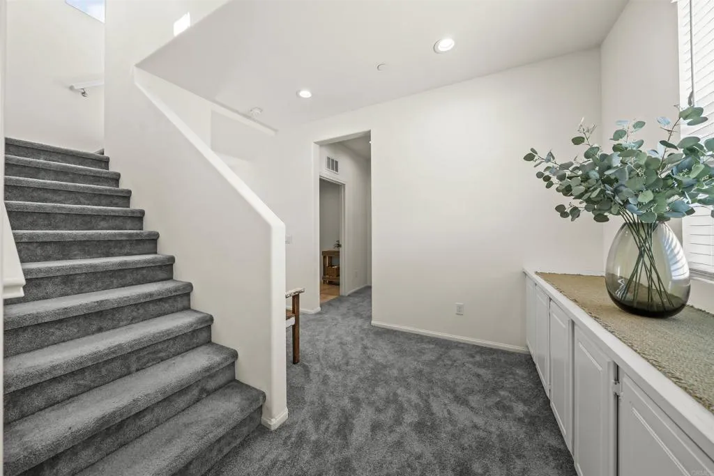 https://cdn.realtyfeed.com/cdn/127/306560618/f847660a0e111af53275fd715370529e.webp