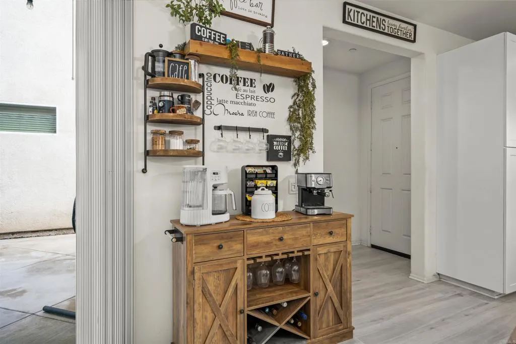 https://cdn.realtyfeed.com/cdn/127/306560618/fd83fab74a0112a0f0826c73cac1daea.webp