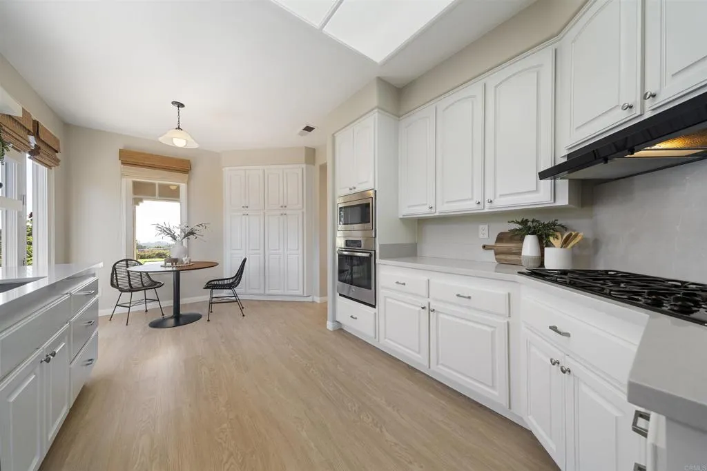 https://cdn.realtyfeed.com/cdn/127/306560626/640874b3f034e3d770337929f95ee314.webp