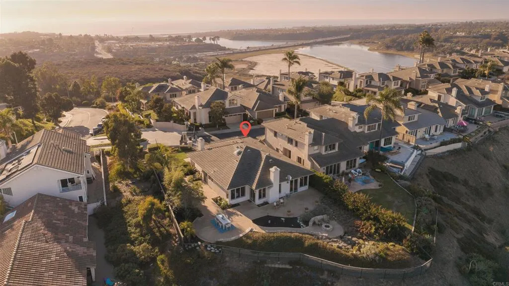 https://cdn.realtyfeed.com/cdn/127/306560626/c0fddf09eb749ce39eea35a0cca5fd9f.webp