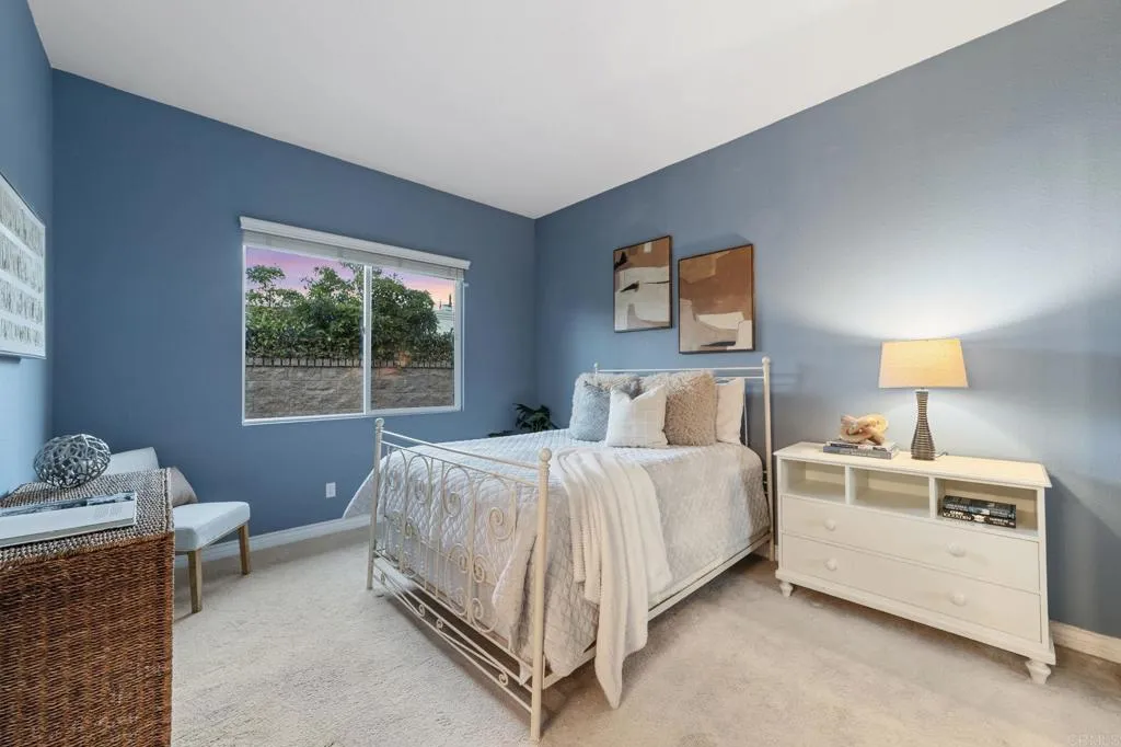 https://cdn.realtyfeed.com/cdn/127/306560637/20cd9cd418d5362bd7364d06cfb79e37.webp