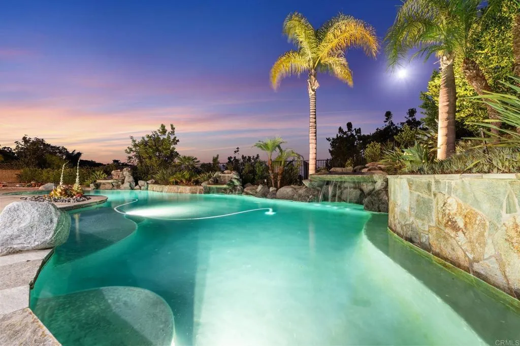 https://cdn.realtyfeed.com/cdn/127/306560637/47a1cd817a791dcecfa654903ed10a38.webp