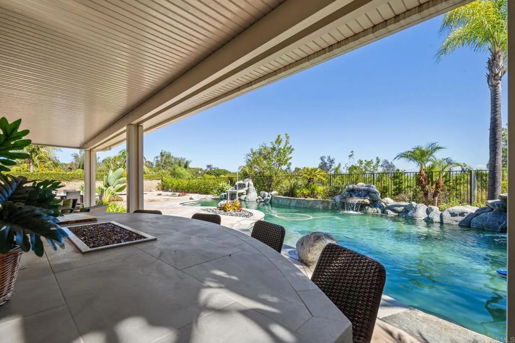 https://cdn.realtyfeed.com/cdn/127/306560637/bba4324a6260aa8c45bf85a5f6e73d69.webp