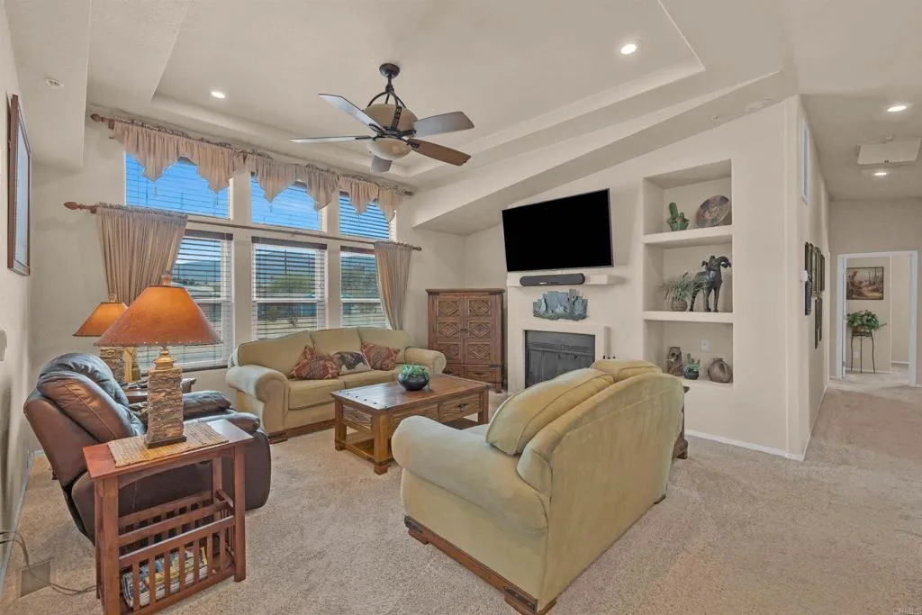 https://cdn.realtyfeed.com/cdn/127/306560656/a428d06dfad4da85a5553d080e5ff7e6.webp