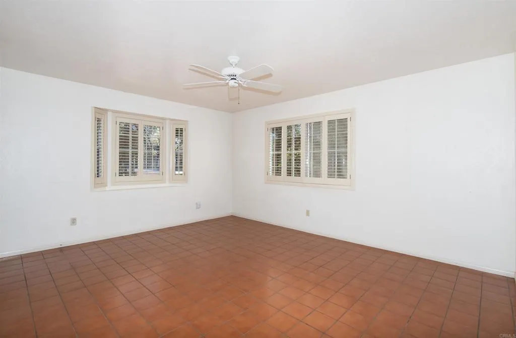 https://cdn.realtyfeed.com/cdn/127/306560726/2c244e3e8730ebe30ac5c95b71acf6a1.webp