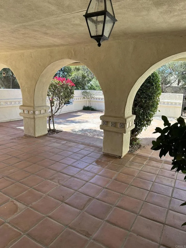 https://cdn.realtyfeed.com/cdn/127/306560726/f01dedf7b62a7a9dce9b2cef4f6c3150.webp