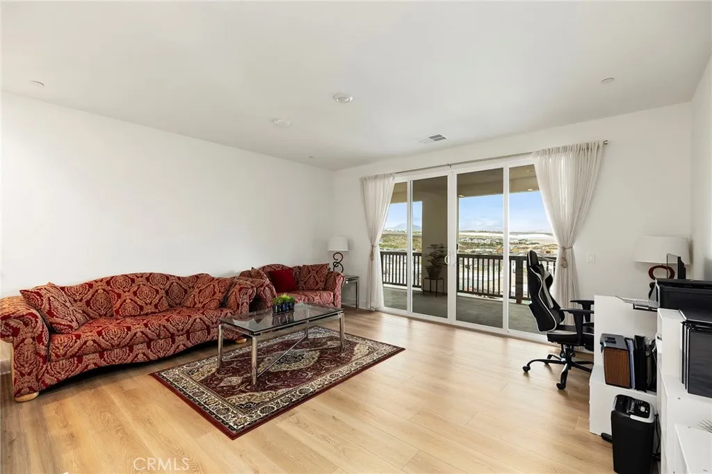 https://cdn.realtyfeed.com/cdn/127/306560744/a57bddb67b6f5fc4271f3c3f42241df6.webp