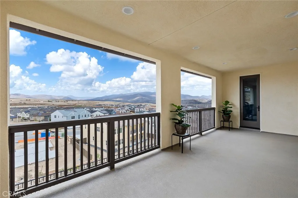 https://cdn.realtyfeed.com/cdn/127/306560744/c2752b027546aed844c90a9ce356a949.webp