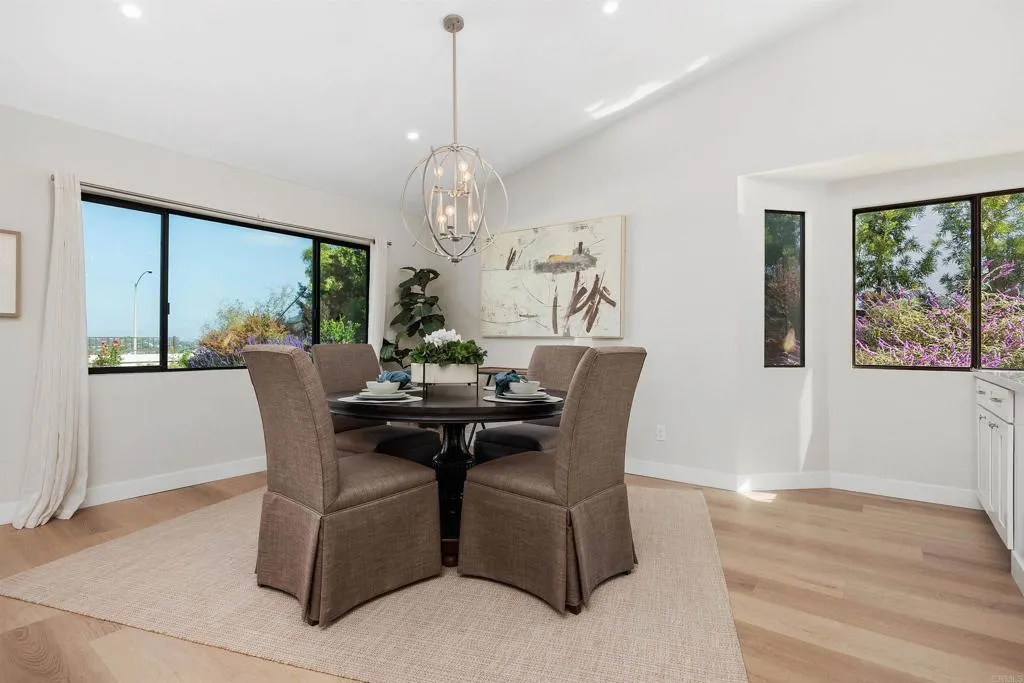 https://cdn.realtyfeed.com/cdn/127/306560780/180842cd7c380a26af5332e9e7ac9f40.webp