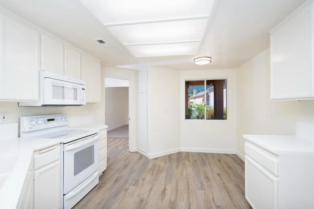 https://cdn.realtyfeed.com/cdn/127/306560794/e76f6429178a097d30f1662e87aca544.webp