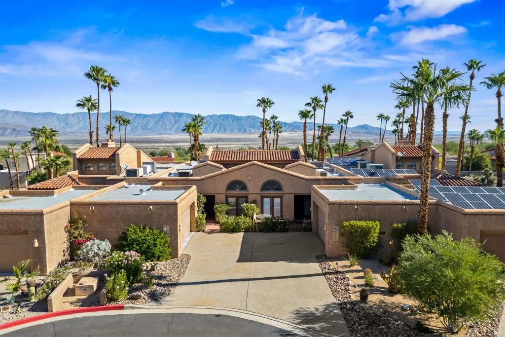 Photo #2: PTP2507638 Listing 