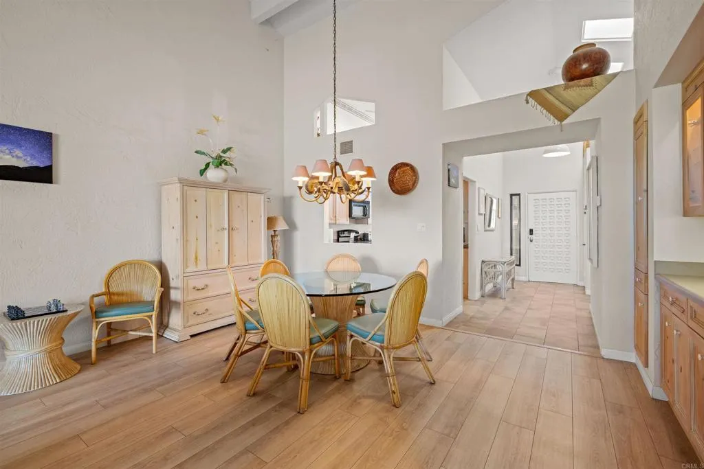 Photo #6: PTP2507638 Listing 