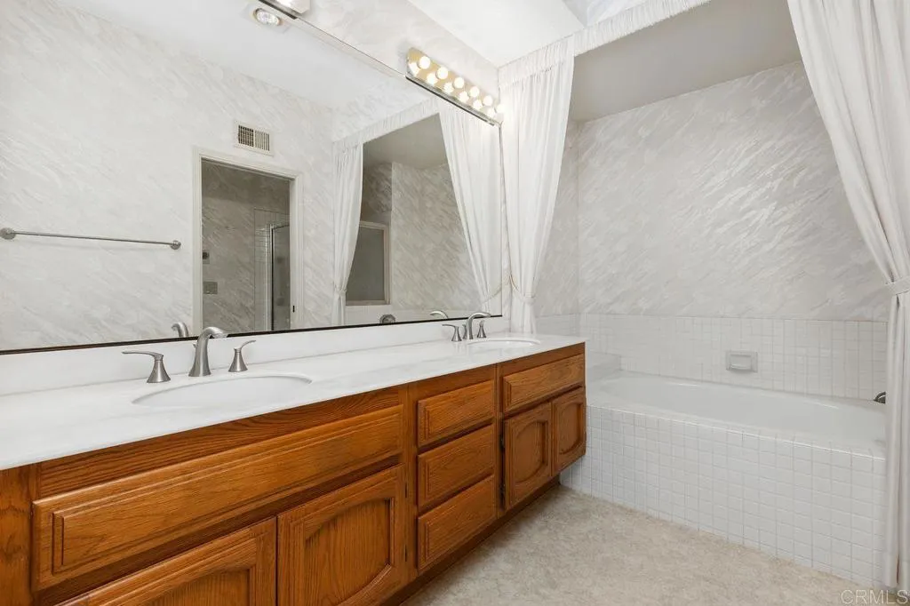 https://cdn.realtyfeed.com/cdn/127/306560838/8b95e3b374ccc1dc9e71e34aff5391a6.webp