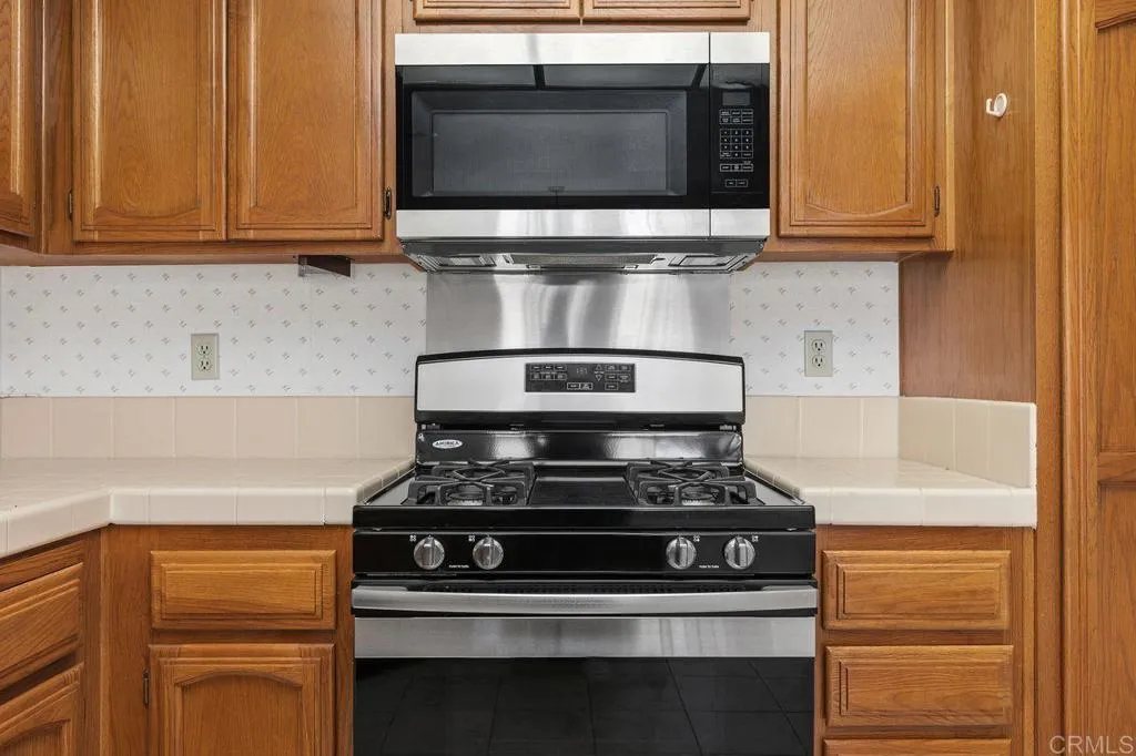 https://cdn.realtyfeed.com/cdn/127/306560838/d2b1dcc1666fa8fffc4fe5f642d729e7.webp