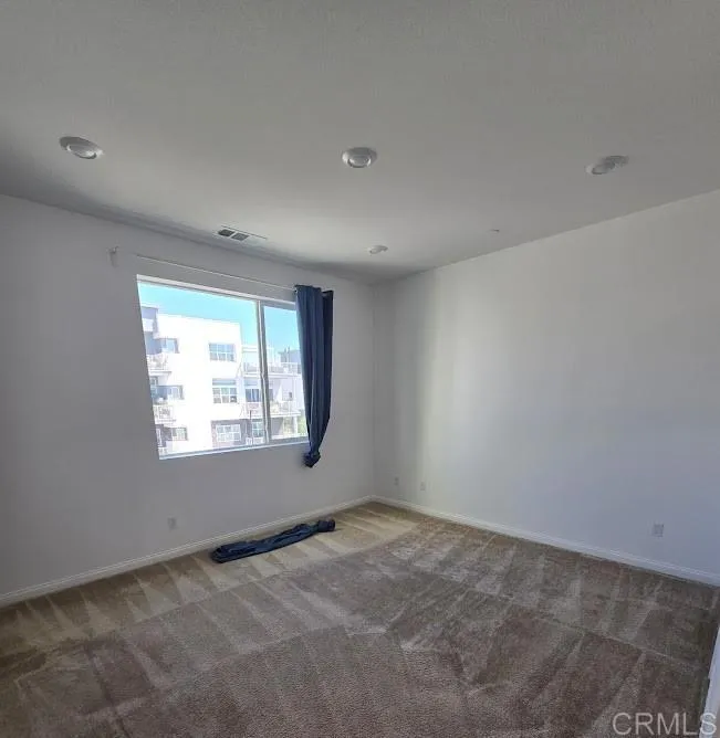 https://cdn.realtyfeed.com/cdn/127/306560852/11d5090969aaecb4102423c0ef74c501.webp