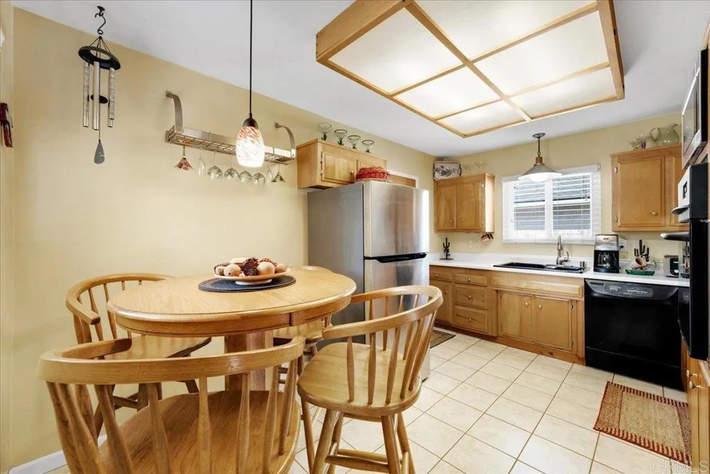 https://cdn.realtyfeed.com/cdn/127/306560926/c35922479de795ca306fccc020ee4ced.webp