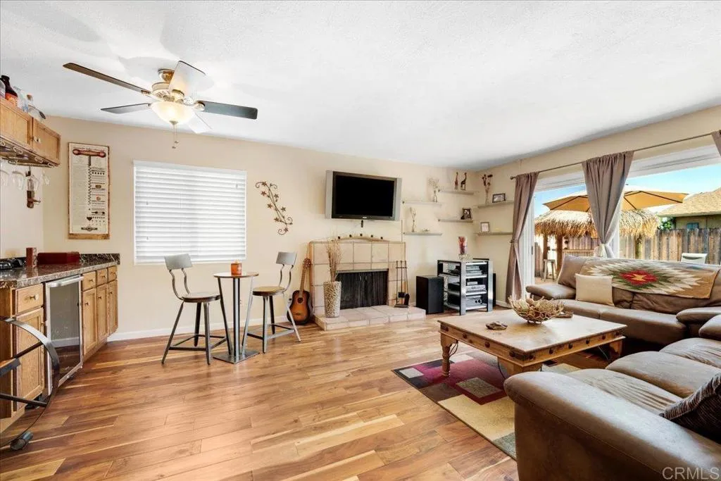 https://cdn.realtyfeed.com/cdn/127/306560926/dc8d49d61aef309ccb302d56340a962d.webp