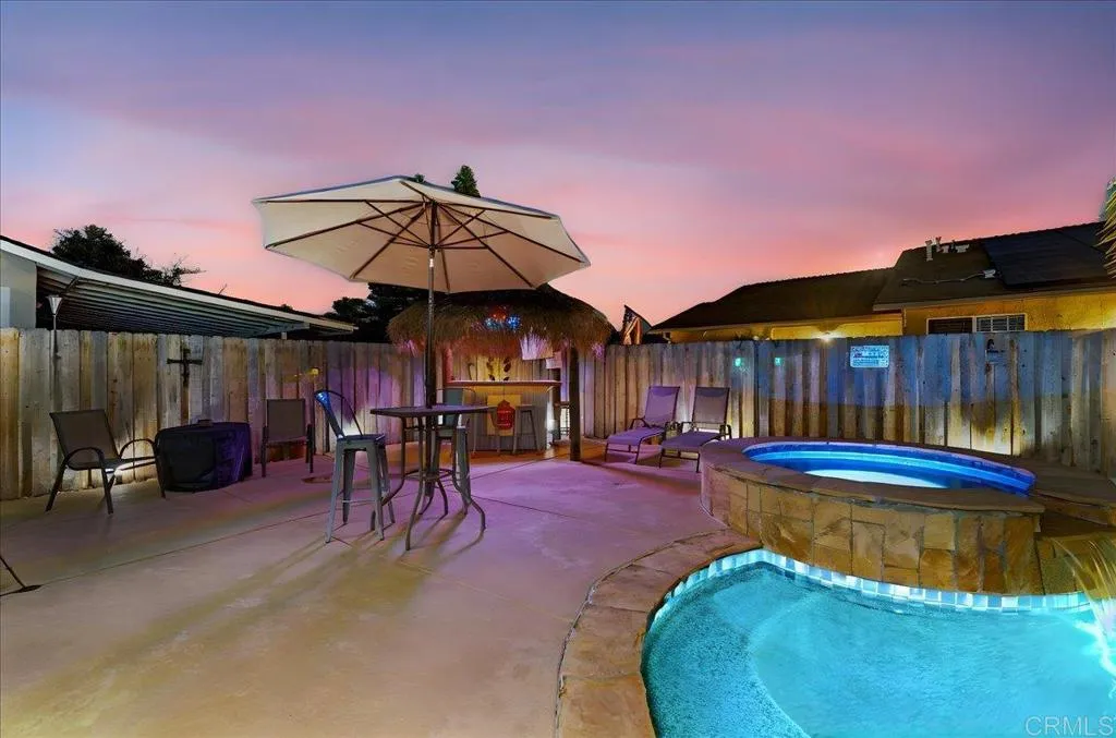https://cdn.realtyfeed.com/cdn/127/306560926/ee5def67f069788b06e4d5874c0732d3.webp