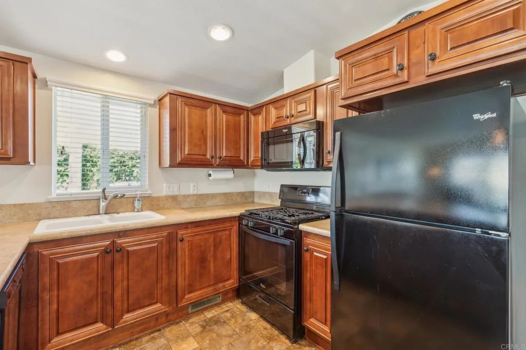 https://cdn.realtyfeed.com/cdn/127/306560961/d9f55fa5e068bd0437637a18ae59fddb.webp