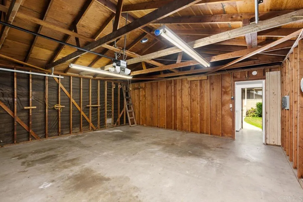 https://cdn.realtyfeed.com/cdn/127/306560978/12bc3f633ba696b3b742453c239c70da.webp