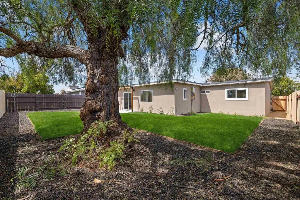https://cdn.realtyfeed.com/cdn/127/306560980/498a07aa5fa07554dbd604443a7755c1.webp