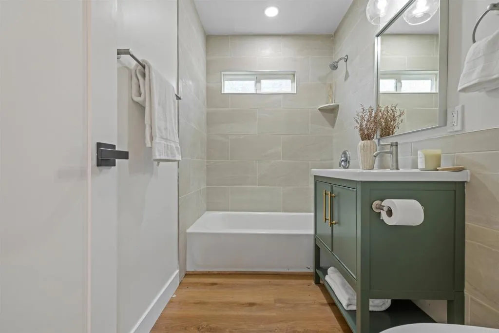 https://cdn.realtyfeed.com/cdn/127/306560980/f86d87c3db03600f3fc88199dcba443d.webp