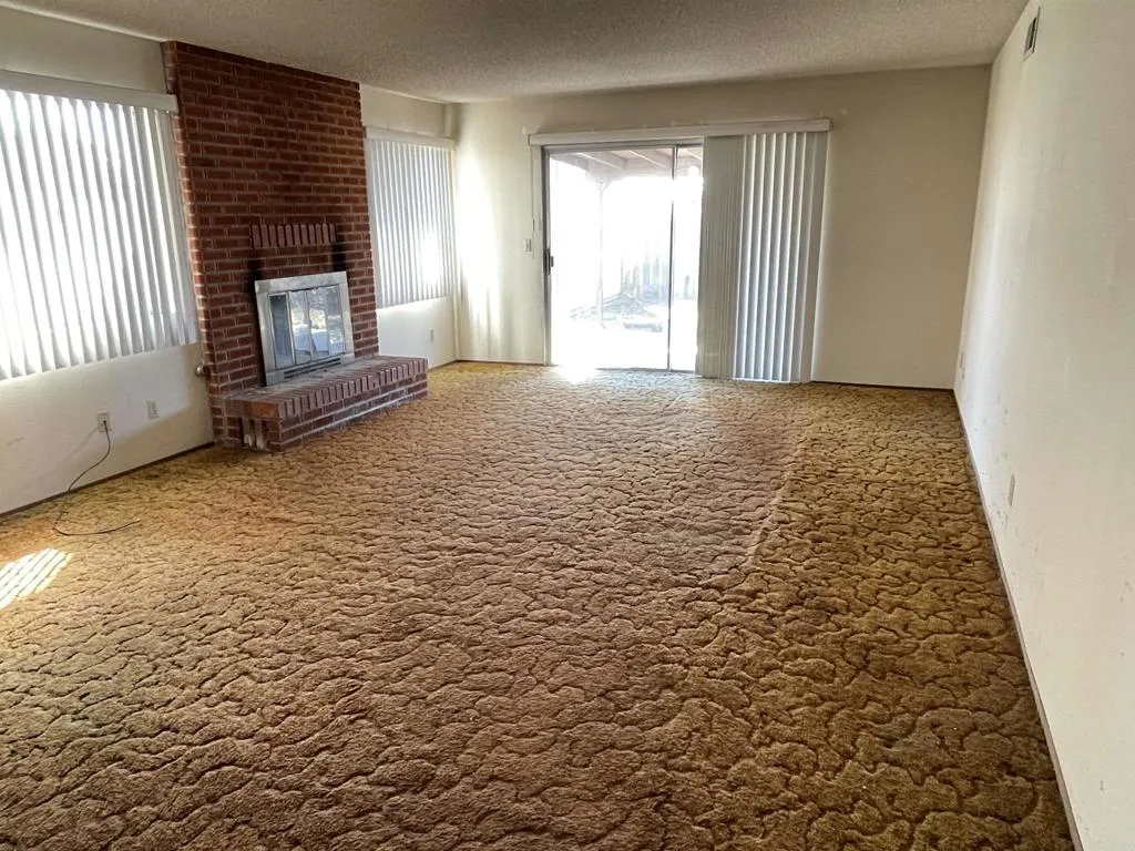 https://cdn.realtyfeed.com/cdn/127/306560981/b0080d97c8bc96d69f11ff8e5b651ed9.webp