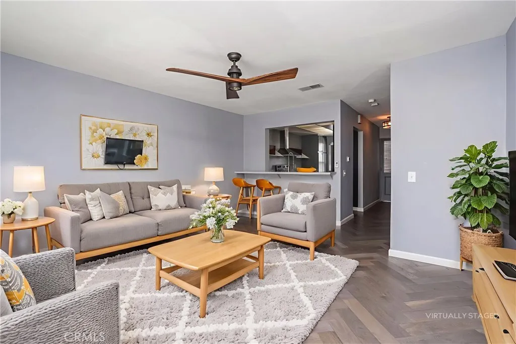 81 Bentwood Ln