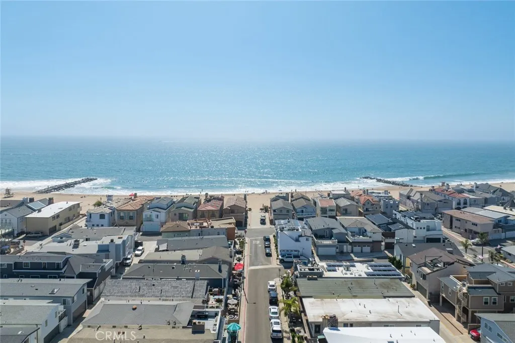 119 46th St "upper" Unit B, Newport Beach, CA 92663 - Photo 3 of 15, Newport Beach, CA