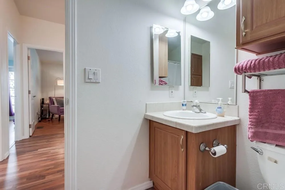 https://cdn.realtyfeed.com/cdn/127/306561089/41f2bdc56a9fe4e5a602d0db532d2a3b.webp