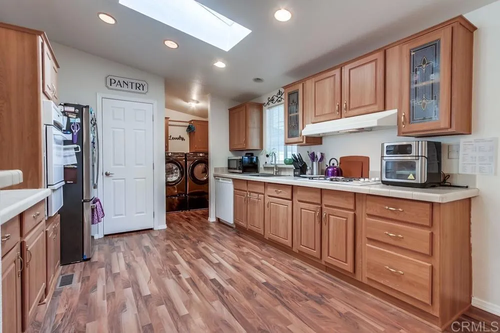 https://cdn.realtyfeed.com/cdn/127/306561089/7a567e210a4256d93f1e734c152a8fcf.webp