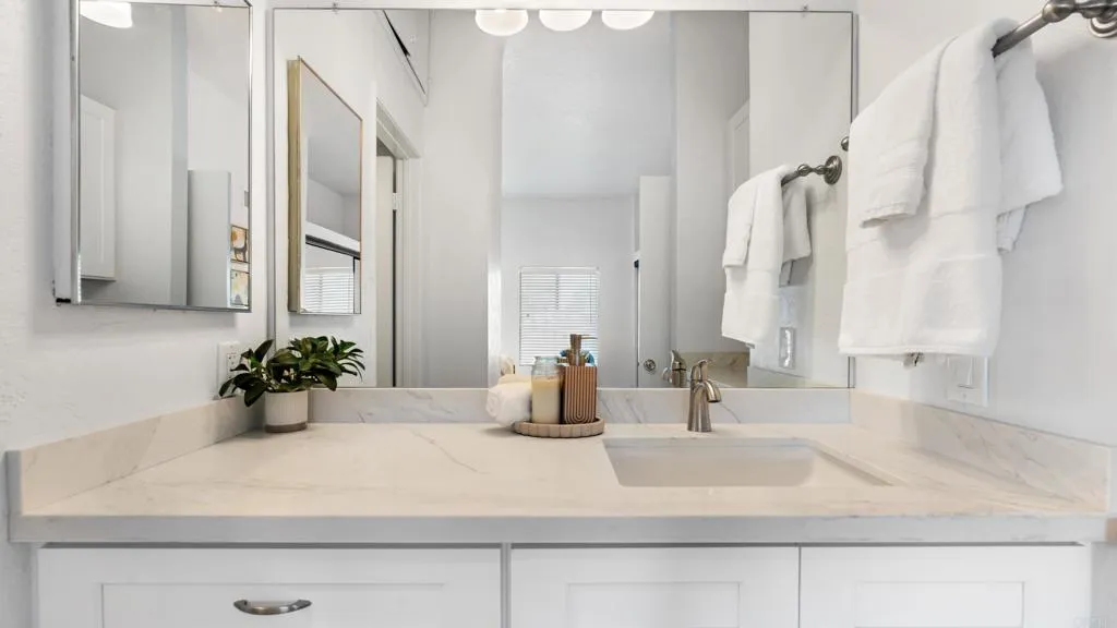 https://cdn.realtyfeed.com/cdn/127/306561112/4880396ee49938d6b2e5b02f362c76bf.webp