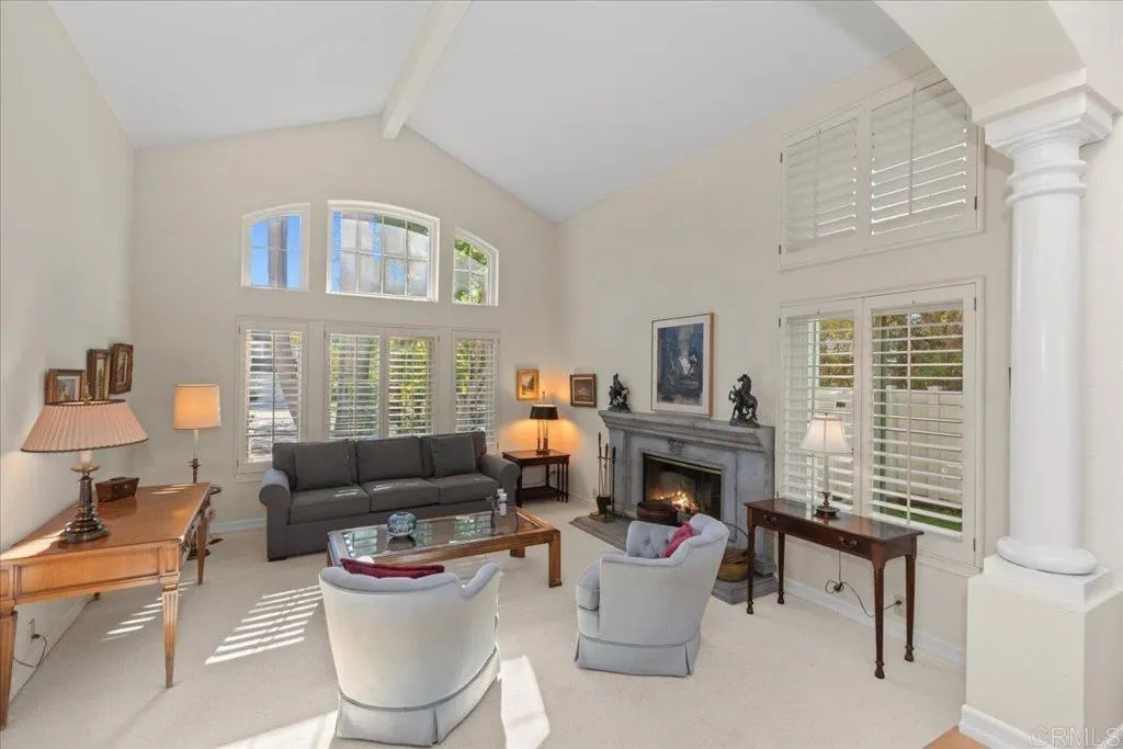 https://cdn.realtyfeed.com/cdn/127/306561198/85947ad979bf40890c25a1f756ae4f33.webp