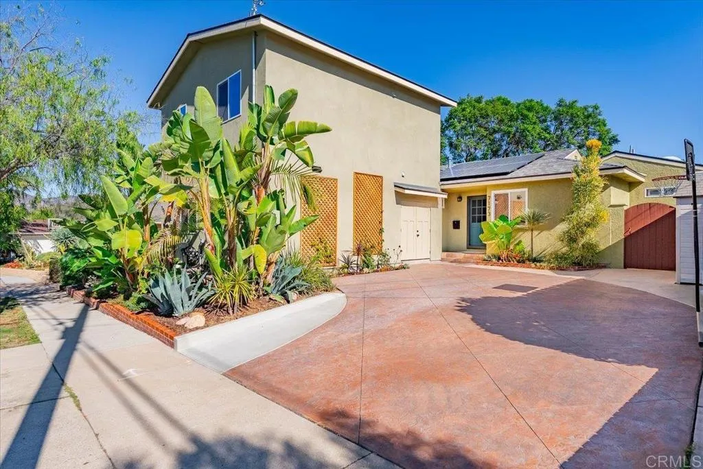 https://cdn.realtyfeed.com/cdn/127/306561283/0b2e96edc8fd11da238623b2f680cced.webp
