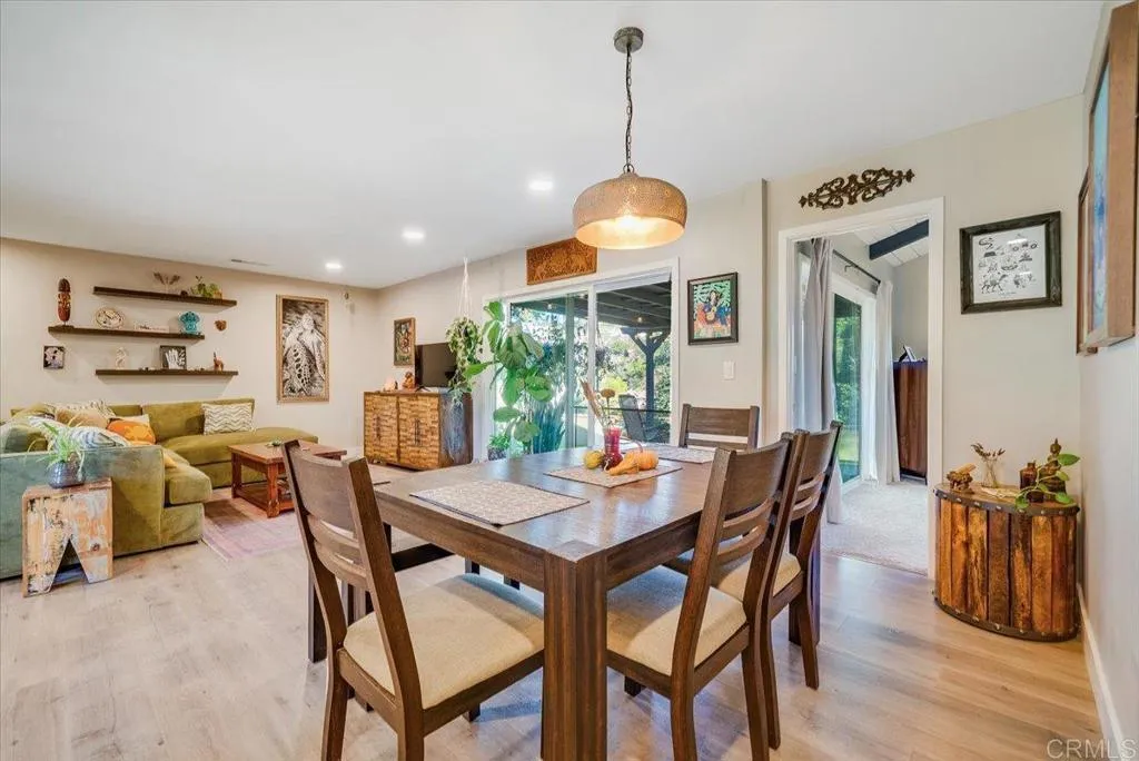 https://cdn.realtyfeed.com/cdn/127/306561283/72176c81d6045840a19722d57a99169b.webp