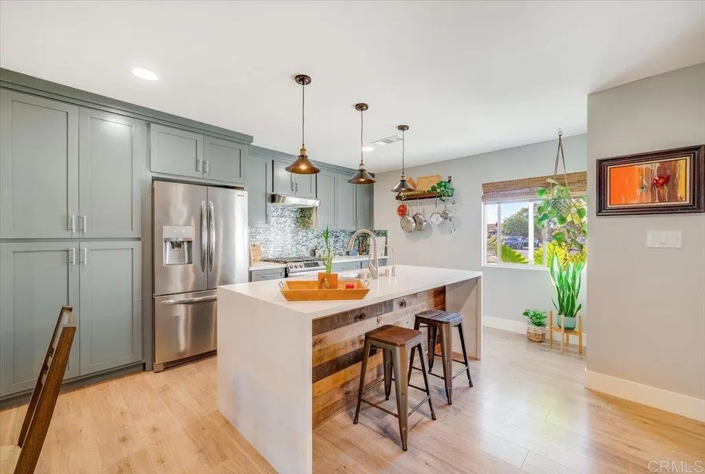 https://cdn.realtyfeed.com/cdn/127/306561283/f42af1e7fddc93ead4f3098da5e9c8d3.webp