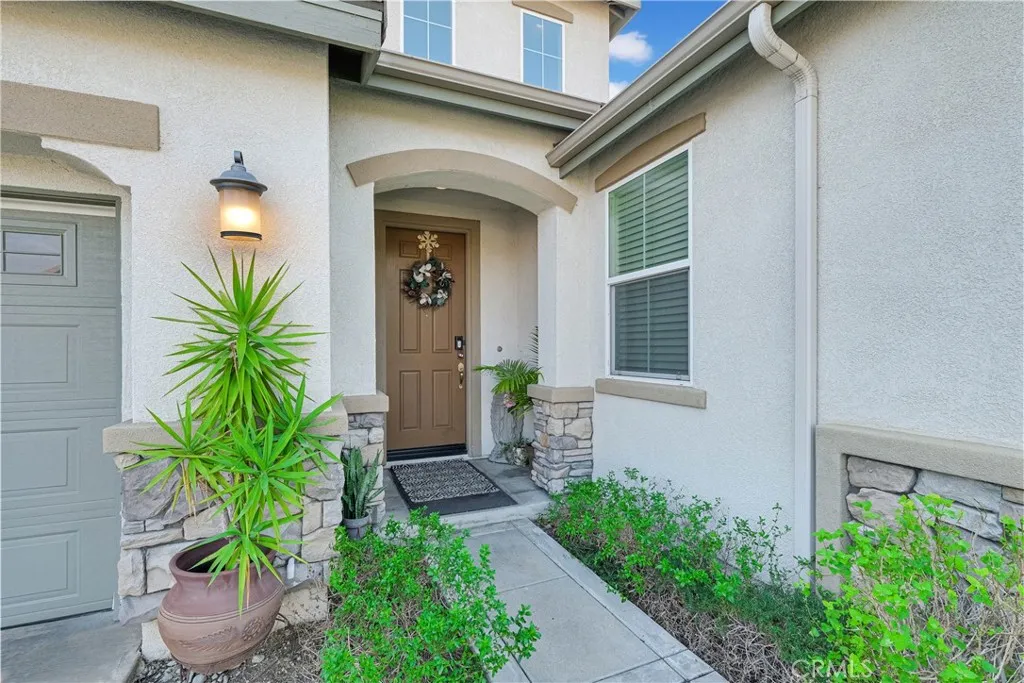15457 Red Pepper Place, Fontana, CA 92336 - Photo 4 of 46, Fontana, CA