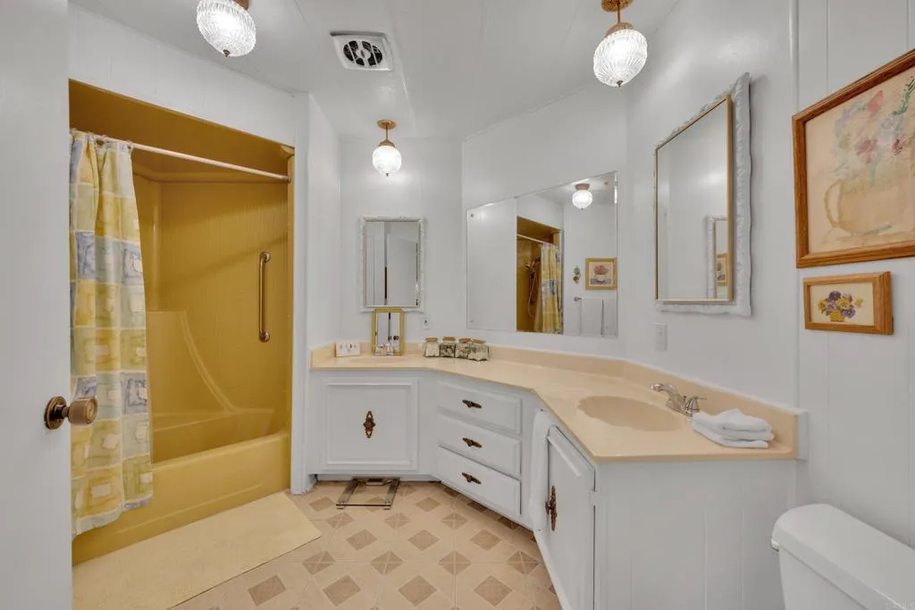 https://cdn.realtyfeed.com/cdn/127/306561341/22d2ba05f564c46a5dc9660117d28720.webp