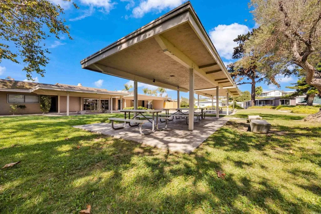 https://cdn.realtyfeed.com/cdn/127/306561341/46c2f23ec67d6896182155b96f27b68d.webp