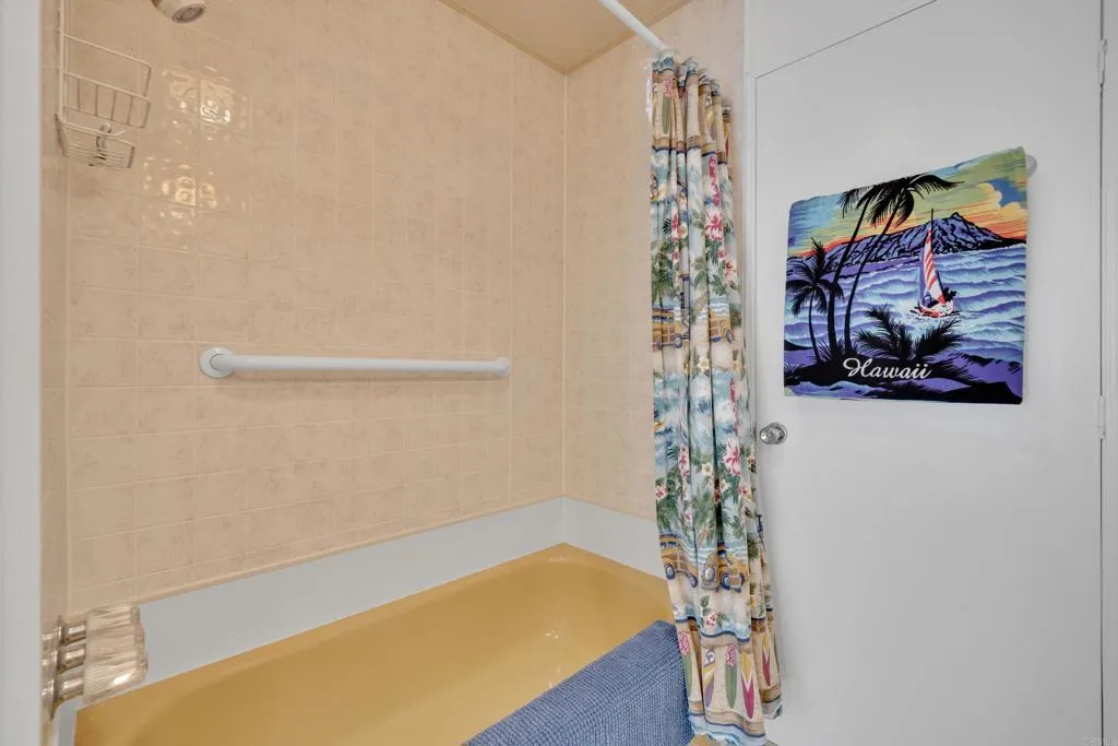 https://cdn.realtyfeed.com/cdn/127/306561341/75f31167d44fb3aaa9850b92a91c0bf4.webp