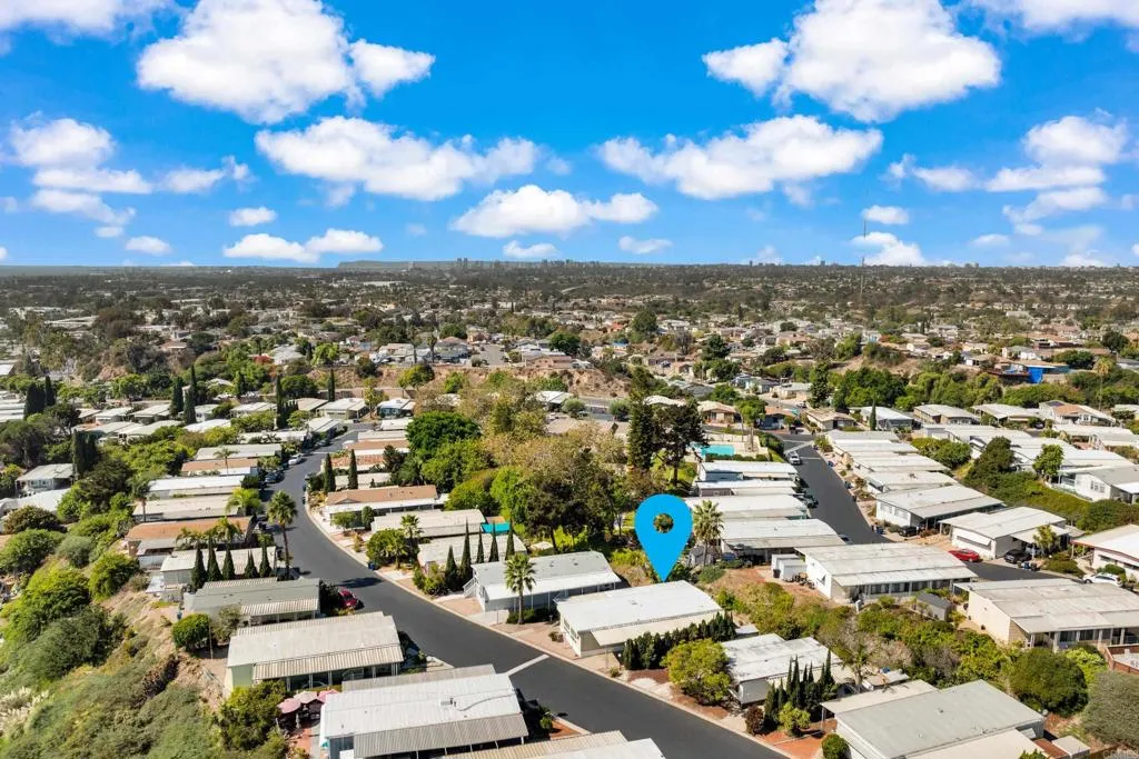 https://cdn.realtyfeed.com/cdn/127/306561341/f5bb3cc4c4298499a67804e674946a44.webp