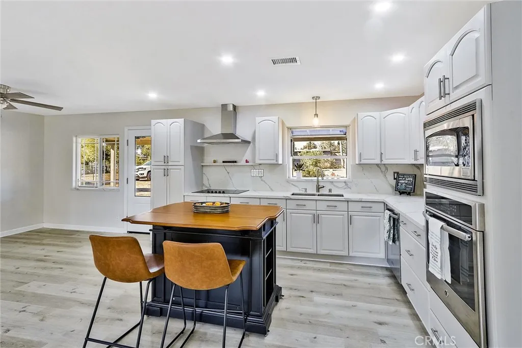https://cdn.realtyfeed.com/cdn/127/306561376/444a5a598e9e7b16919e8faa75c49e8a.webp