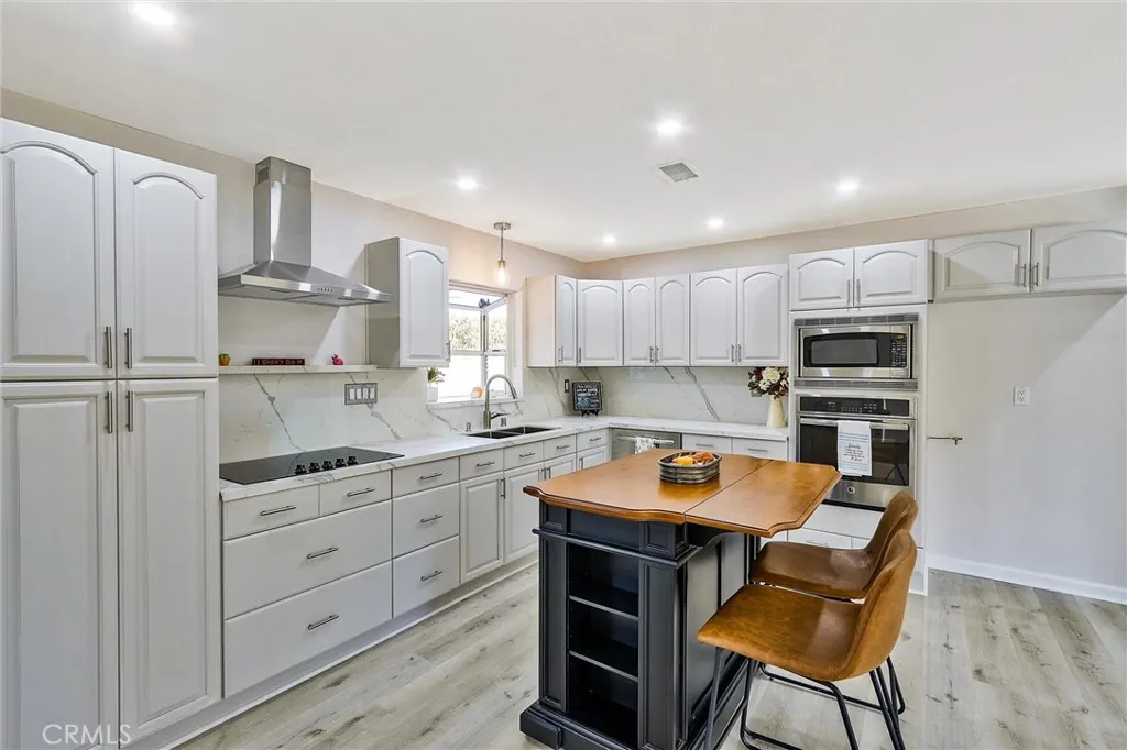 https://cdn.realtyfeed.com/cdn/127/306561376/8d55e9e51b484c4b42144b56d4ab9484.webp