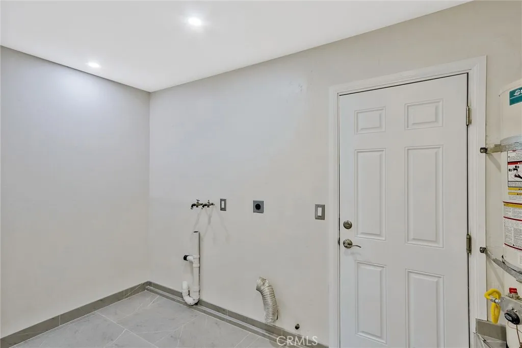 https://cdn.realtyfeed.com/cdn/127/306561376/ea16c8500b811b17a9579b26da638029.webp