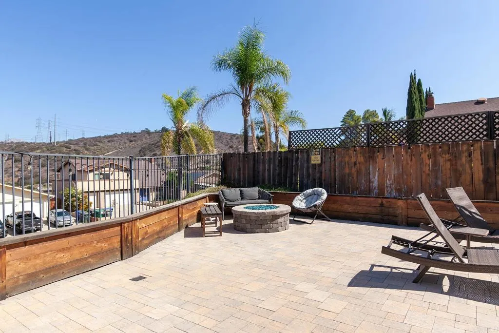 https://cdn.realtyfeed.com/cdn/127/306561417/2a5f4ed2630a6fcc80b65d544bffa75d.webp