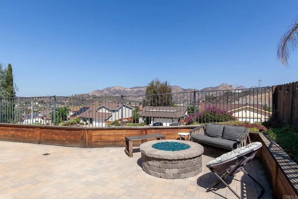 https://cdn.realtyfeed.com/cdn/127/306561417/9469f9a8feb1038afaf35d7b2e253b0a.webp