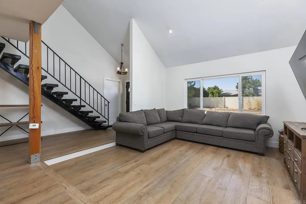 https://cdn.realtyfeed.com/cdn/127/306561417/bdaa427078e4ba6685b7941fc7ac15db.webp