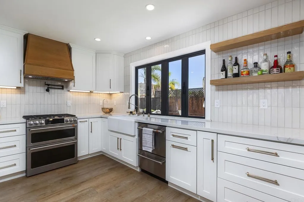 https://cdn.realtyfeed.com/cdn/127/306561417/f13d8c687f2a8ac94fe1e64a47277ed7.webp
